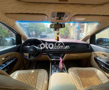 Kia Sedona 2019 - Bán Kia Sedona sản xuất năm 2019, màu xám