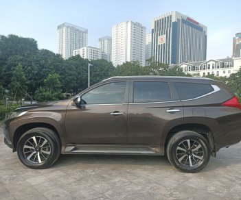 Mitsubishi Pajero      2018 - Cần bán Mitsubishi Pajero đời 2018, màu nâu, nhập khẩu nguyên chiếc  