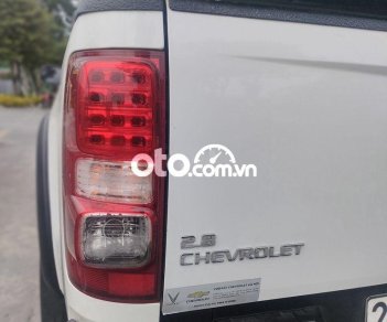 Chevrolet Colorado 2016 - Bán Chevrolet Colorado sản xuất năm 2016, màu trắng, nhập khẩu