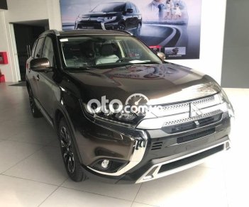 Mitsubishi Stavic 2.0 2021 - Bán Mitsubishi Outlander 2.0 đời 2021, màu nâu