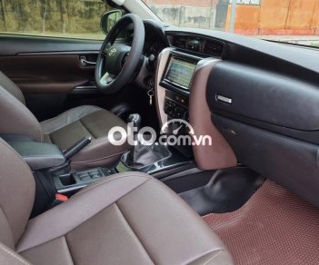 Toyota Fortuner  G   2019 - Bán xe Toyota Fortuner G 2019, màu bạc, nhập khẩu số sàn