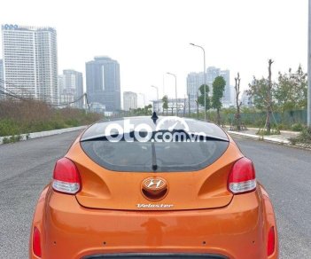 Hyundai Veloster 2011 - Cần bán lại xe Hyundai Veloster 2011, nhập khẩu nguyên chiếc, giá tốt