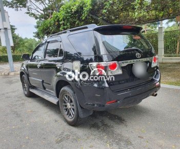 Toyota Fortuner 2015 - Cần bán lại xe Toyota Fortuner đời 2015, màu đen chính chủ