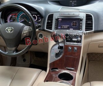 Toyota Venza   2010 - Bán ô tô Toyota Venza đời 2010, màu trắng, nhập khẩu nguyên chiếc, giá chỉ 760 triệu