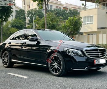 Mercedes-Benz 2019 - Cần bán Mercedes C200 Exclusive đời 2019, màu đen