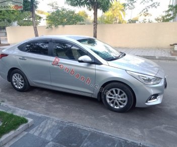 Hyundai Accent 1.4MT 2018 - Cần bán xe Hyundai Accent 1.4MT đời 2018, màu bạc