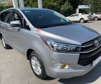 Toyota Innova   2.0E   2019 - Bán xe Toyota Innova 2.0E năm 2019, màu bạc xe gia đình  