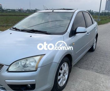 Ford Focus 2005 - Bán Ford Focus sản xuất 2005, màu bạc, 195 triệu