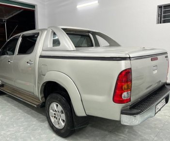 Toyota Hilux 2009 - Cần bán xe Toyota Hilux sản xuất năm 2009, màu bạc, nhập khẩu nguyên chiếc 