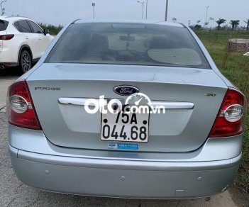 Ford Focus 2005 - Bán Ford Focus sản xuất 2005, màu bạc, 195 triệu