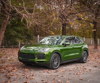 Porsche Cayenne AT 2019 - Cần bán Porsche Cayenne AT sản xuất 2019 màu xanh ánh kim (Biscay BlueMetallic) đã Wrap MambaGreer giá chỉ 6 tỷ 150tr