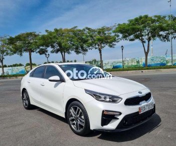 Kia Cerato 2019 - Bán xe Kia Cerato Premium sản xuất năm 2019, màu trắng còn mới, 595tr