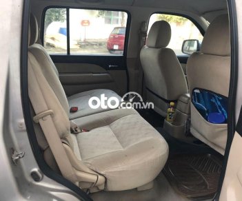 Ford Everest MT 2008 - Bán ô tô Ford Everest MT đời 2008, màu bạc, 300tr