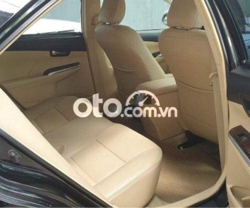 Toyota Camry  2.0 E  2016 - Bán xe Toyota Camry 2.0 E năm sản xuất 2016, màu đen 