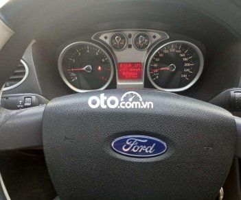 Ford Focus 2010 - Bán Ford Focus đời 2010, màu bạc, nhập khẩu nguyên chiếc, 265tr