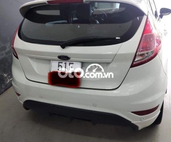 Ford Fiesta   2017 - Cần bán lại xe Ford Fiesta năm 2017, màu trắng còn mới, giá tốt