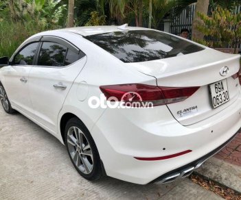 Hyundai Elantra   2.0AT 2019 - Bán Hyundai Elantra 2.0AT năm 2019, màu trắng còn mới