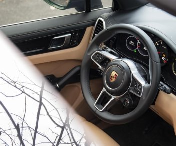 Porsche Cayenne AT 2019 - Cần bán Porsche Cayenne AT sản xuất 2019 màu xanh ánh kim (Biscay BlueMetallic) đã Wrap MambaGreer giá chỉ 6 tỷ 150tr