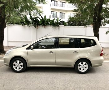 Nissan Grand livina 2010 - Bán Nissan Grand Livina 7 chỗ số tự động màu vàng cát xe gia đình chính chủ còn rất đẹp và nguyên bản - 89000 km - 290tr