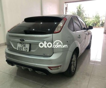 Ford Focus 2010 - Bán Ford Focus đời 2010, màu bạc, nhập khẩu nguyên chiếc, 265tr