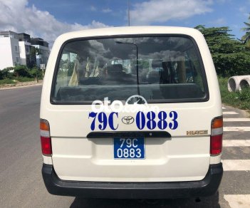 Toyota Hiace 2004 - Cần bán Toyota Hiace 3.0MT đời 2004, màu trắng, nhập khẩu nguyên chiếc