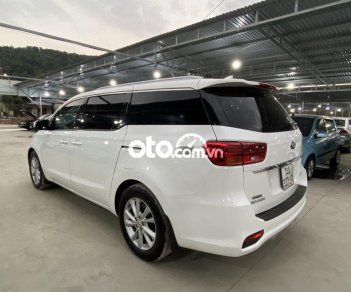 Kia VT250 AT 2018 - Cần bán xe Kia Sedona AT đời 2018, màu trắng  