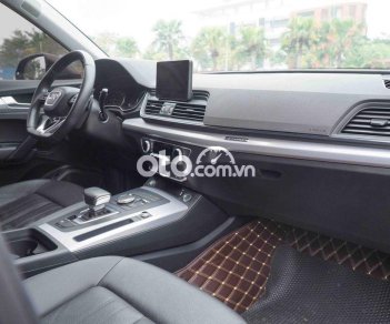 Audi Q5 45TFSI 2018 - Cần bán Audi Q5 45 TFSI sản xuất 2018, màu đen, xe nhập