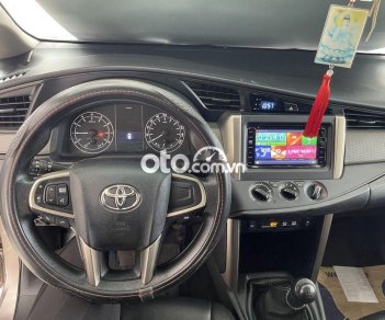 Toyota Innova   E 2.0 2019 - Bán Toyota Innova E 2.0 sản xuất năm 2019, màu bạc