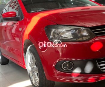 Volkswagen Polo AT 2015 - Cần bán Volkswagen Polo 1.6AT 2015, màu đỏ, giá 386tr