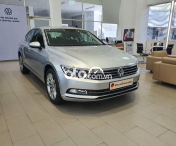 Volkswagen Passat 2018 - Cần bán xe Volkswagen Passat đời 2018, màu bạc, nhập khẩu