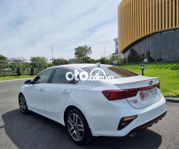 Kia Cerato 2019 - Bán xe Kia Cerato Premium sản xuất năm 2019, màu trắng còn mới, 595tr