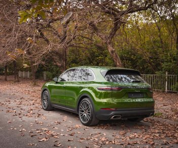 Porsche Cayenne AT 2019 - Cần bán Porsche Cayenne AT sản xuất 2019 màu xanh ánh kim (Biscay BlueMetallic) đã Wrap MambaGreer giá chỉ 6 tỷ 150tr