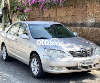 Toyota Camry   2.4G  MT 2004 - Bán xe Toyota Camry 2.4G  MT năm 2004, màu bạc giá cạnh tranh