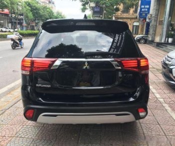 Mitsubishi Outlander 2.0 CVT Premium 2020 - Bán Mitsubishi Outlander 2.0 CVT Premium 2020, màu đen, giá tốt