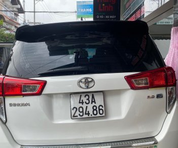 Toyota Innova MT 2017 - Cần bán lại xe Toyota Innova MT năm 2017, màu trắng