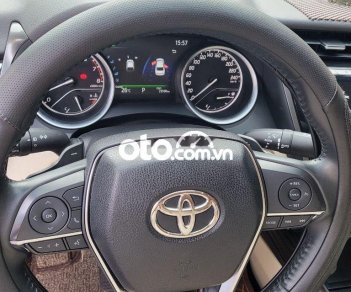 Toyota Camry  2.5Q   2019 - Bán ô tô Toyota Camry 2.5Q sản xuất 2019, màu trắng, xe nhập