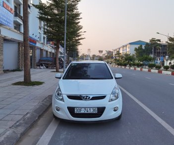 Hyundai i20   AT  2010 - Cần bán gấp Hyundai i20 AT sản xuất năm 2010, màu trắng, nhập khẩu nguyên chiếc còn mới
