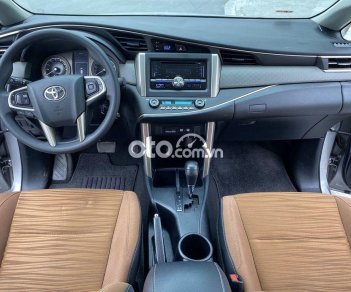 Toyota Innova  G 2017 - Cần bán gấp Toyota Innova G đời 2017, màu bạc