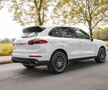 Porsche Cayenne Platinum 2017 - Cần bán gấp Porsche Cayenne Platium sản xuất năm 2017