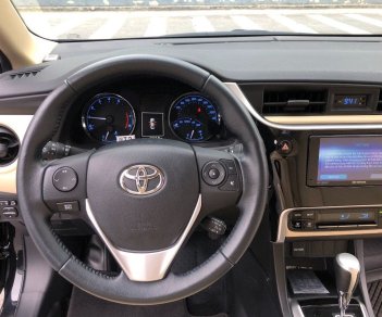 Toyota Corolla 1.8G 2019 - Bán Toyota Corolla Altis 1.8G năm sản xuất 2019, màu đen, 690 triệu