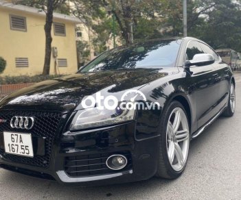 Audi A5 AT 2010 - Cần bán gấp Audi A5 AT năm sản xuất 2010, màu đen, xe nhập, giá tốt