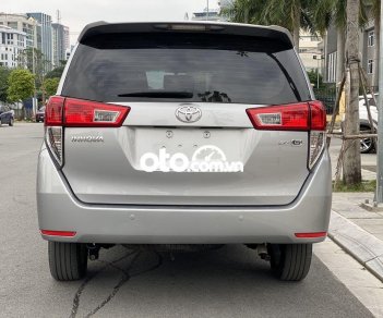 Toyota Innova  G 2017 - Cần bán gấp Toyota Innova G đời 2017, màu bạc