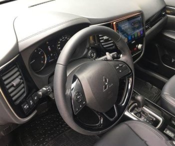 Mitsubishi Outlander 2.0 CVT Premium 2020 - Bán Mitsubishi Outlander 2.0 CVT Premium 2020, màu đen, giá tốt