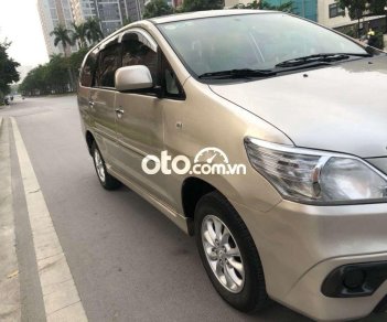 Toyota Innova MT 2014 - Cần bán gấp Toyota Innova MT sản xuất năm 2014, màu bạc  