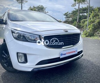 Kia VT250  2.2 DAT 2017 - Cần bán Kia Sedona 2.2 DAT sản xuất năm 2017, màu trắng còn mới, giá chỉ 795 triệu