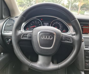 Audi Q7 2011 - Đăng ký 2012, màu đen, nhập khẩu