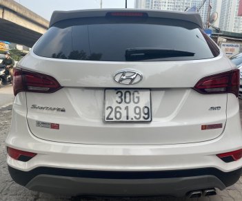 Hyundai Santa Fe 4WD 2018 - Xe Hyundai Santa Fe 4WD sản xuất 2018 full xăng 2 cầu, ít sử dụng, giá 868tr