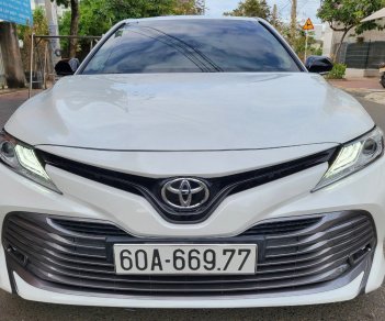 Toyota Camry   2.5QAT 2019 - Cần bán lại xe Toyota Camry 2.5QAT sản xuất năm 2019, màu trắng, nhập khẩu