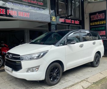 Toyota Innova MT 2017 - Cần bán lại xe Toyota Innova MT năm 2017, màu trắng