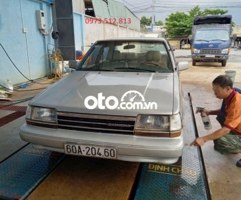 Toyota Corona 1986 - Cần bán xe Toyota Corona năm 1986, màu bạc, xe nhập